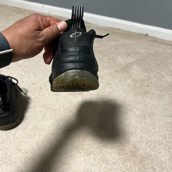 Sz 8.5 “Stealth” air Foamposite one - Picture 3 of 10